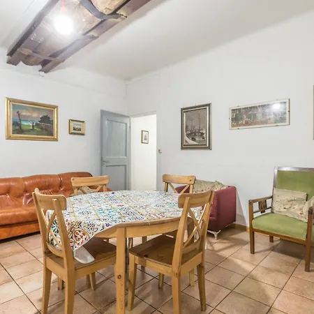 Nosadella, By Short Holidays Apartment
