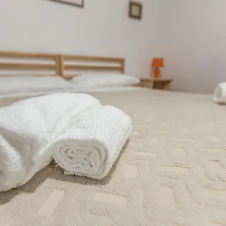 Apartment Nosadella, By Short Holidays