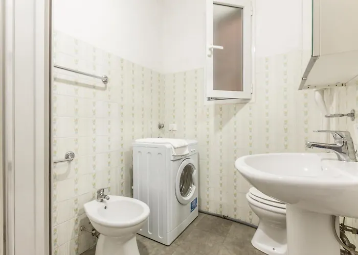 Apartment Nosadella, By Short Holidays